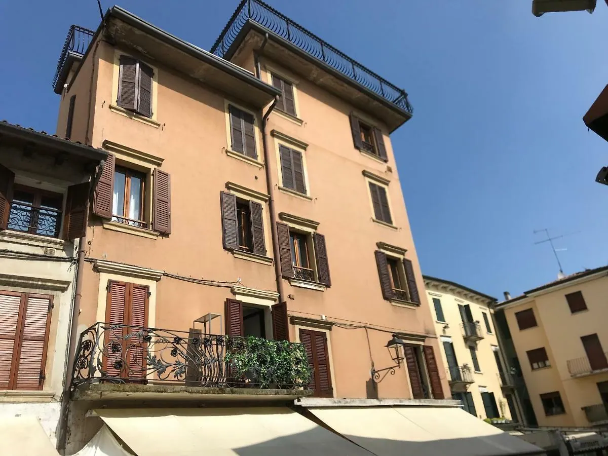 Anfite Apartments Aleardi Peschiera del Garda 0*,  Italy